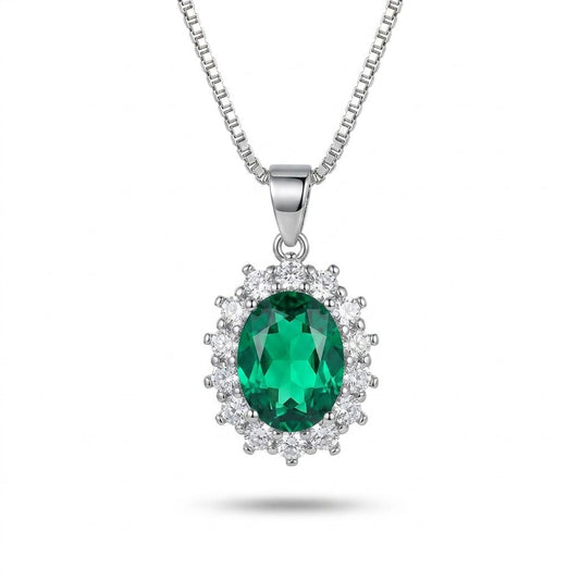 Minimalist Four-Leaf Clover Zirconia Necklace